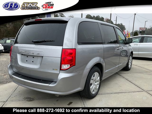 Used 2018 Dodge Grand Caravan SE w/ UConnect Hands-Free Group image 7