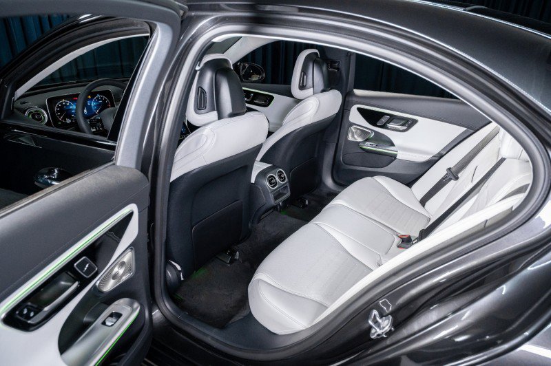New 2026 Mercedes-Benz C 300 Sedan image 14
