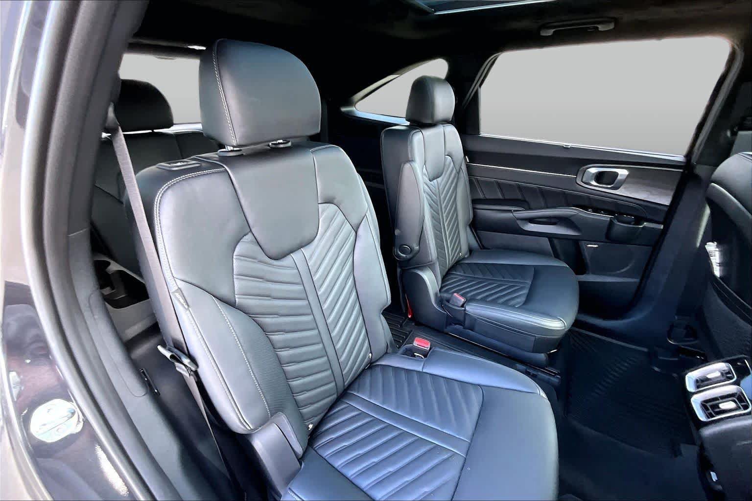 Certified 2026 Kia Sorento SX Prestige AWD/4WD image 19