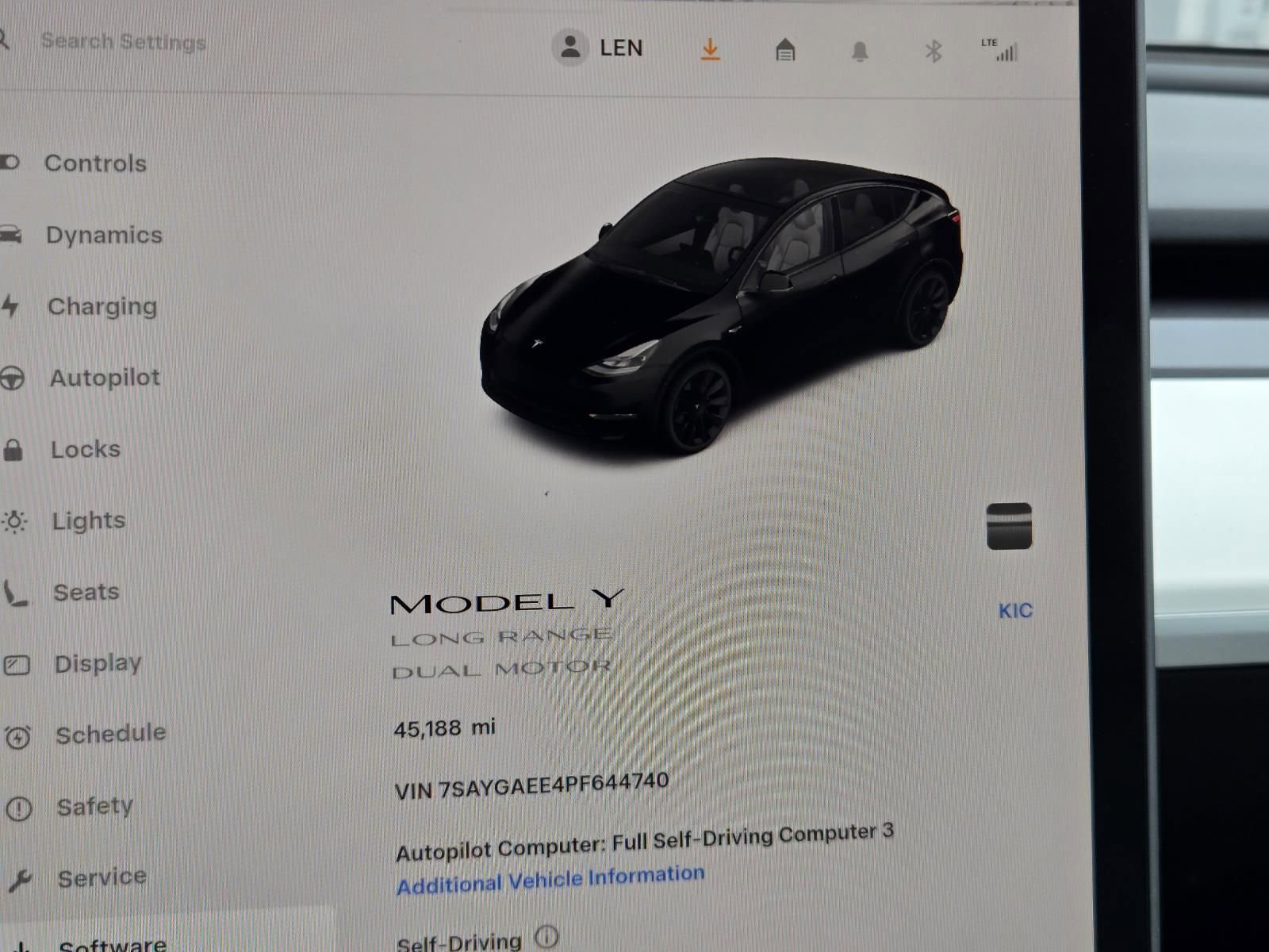 Used 2023 Tesla Model Y Long Range AWD/4WD image 14