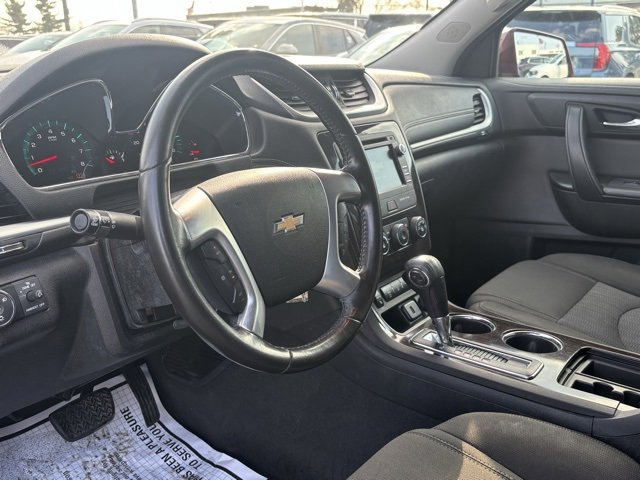 Used 2017 Chevrolet Traverse LT w/ Style and Technology Package image 13