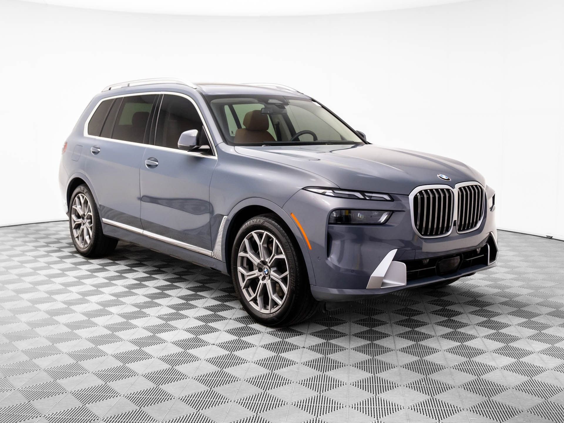 Certified 2023 BMW X7 xDrive40i w/ Premium Package image 8