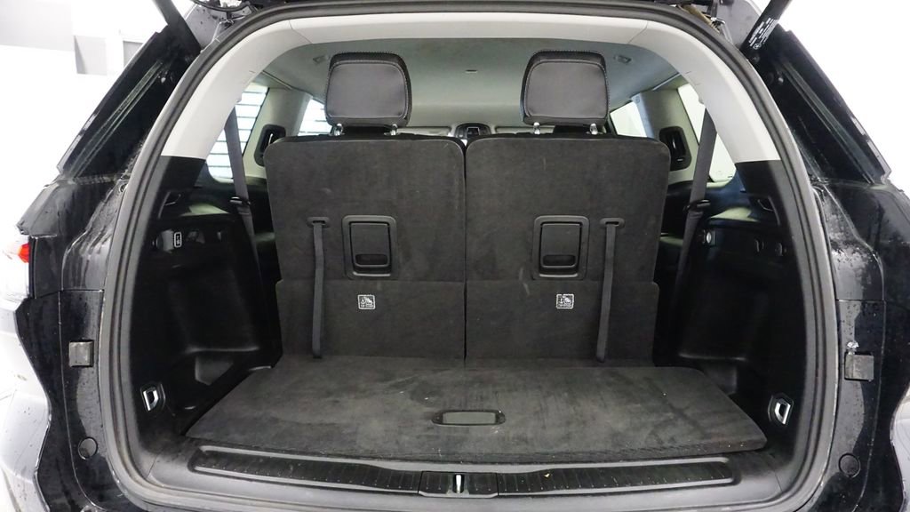 Certified 2023 Jeep Grand Cherokee L Limited image 19