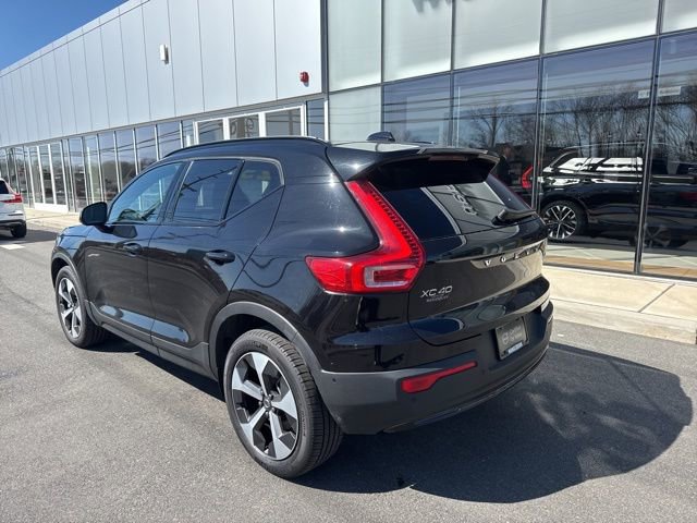 Certified 2025 Volvo XC40 B5 Plus image 3