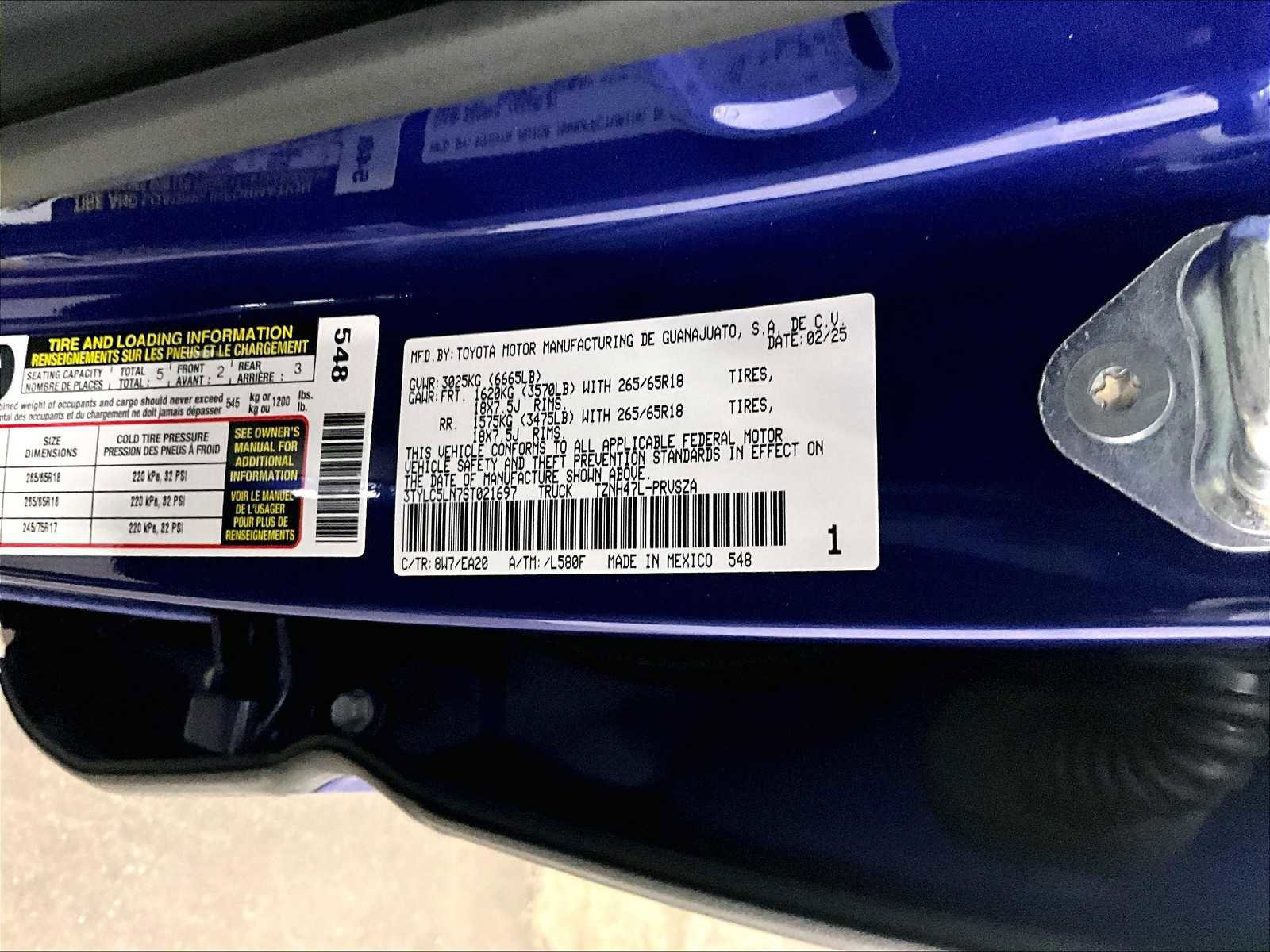 New 2025 Toyota Tacoma TRD Sport image 17