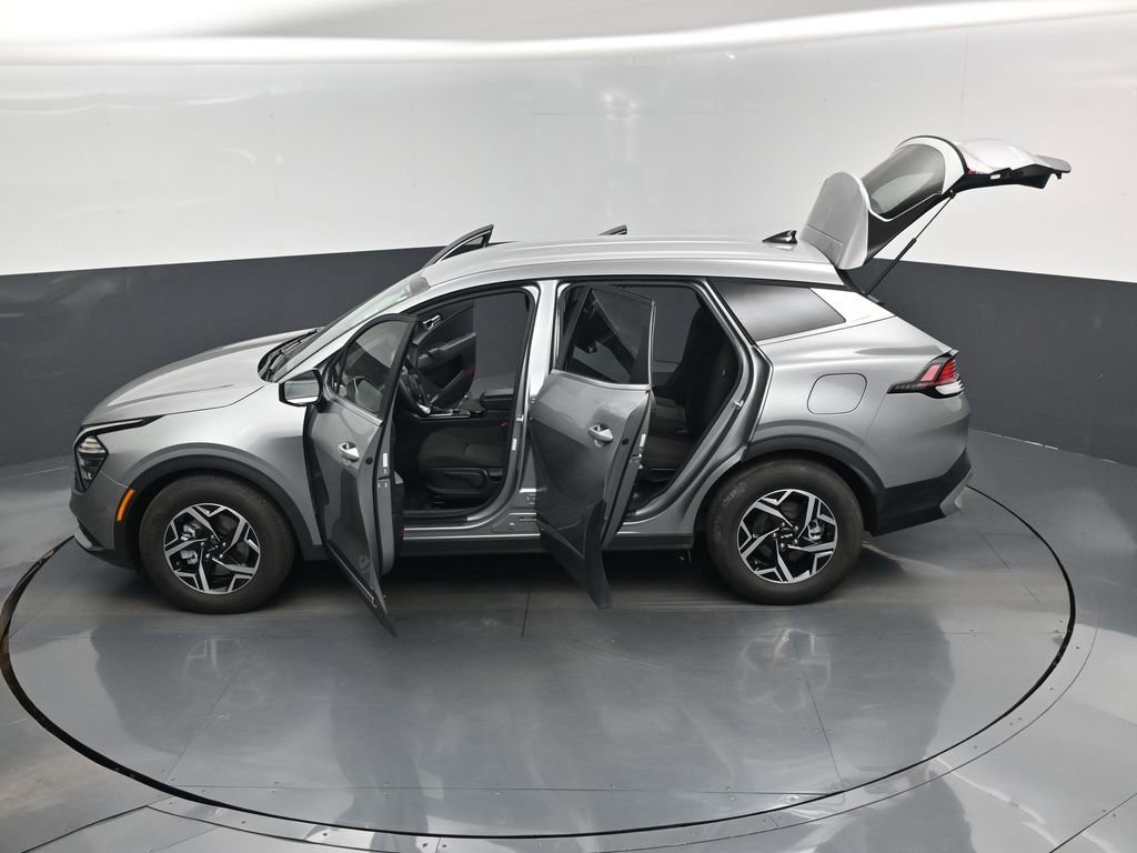 Certified 2024 Kia Sportage LX image 17
