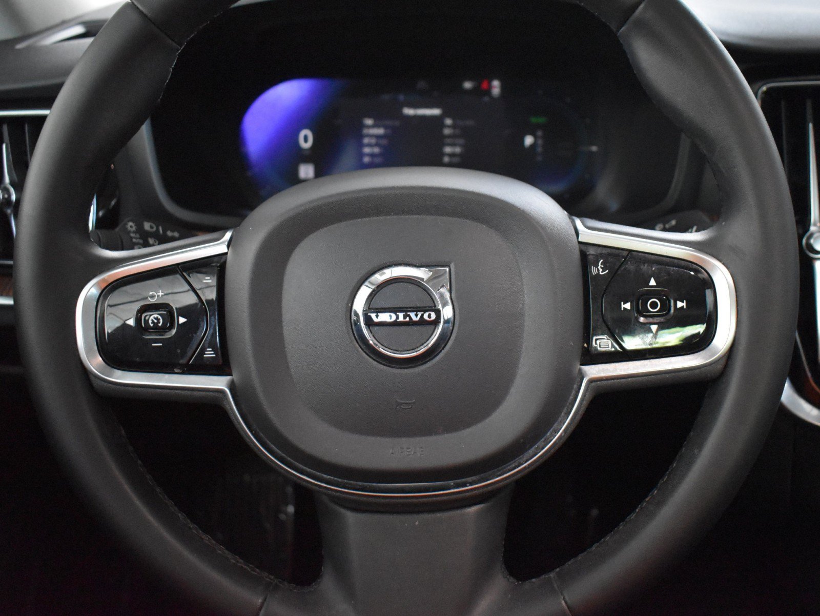 Used 2023 Volvo S60 T8 Plus AWD/4WD image 11