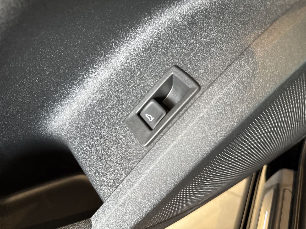 New 2026 Audi SQ5 Premium Plus AWD/4WD image 9