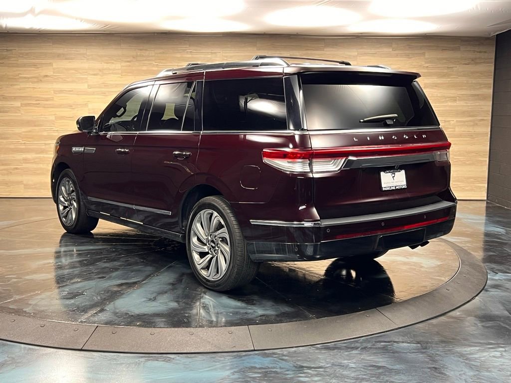 Used 2023 Lincoln Navigator Reserve AWD/4WD image 9
