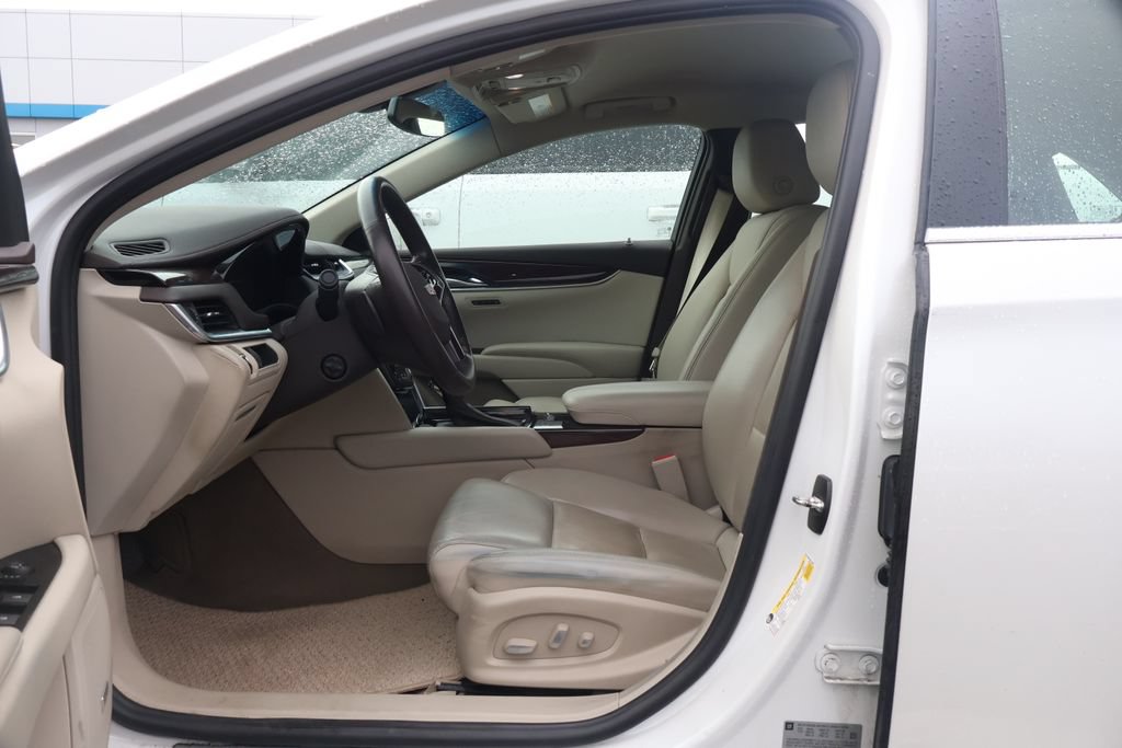 Used 2016 Cadillac XTS Luxury w/ LPO, Protection Package FWD image 10