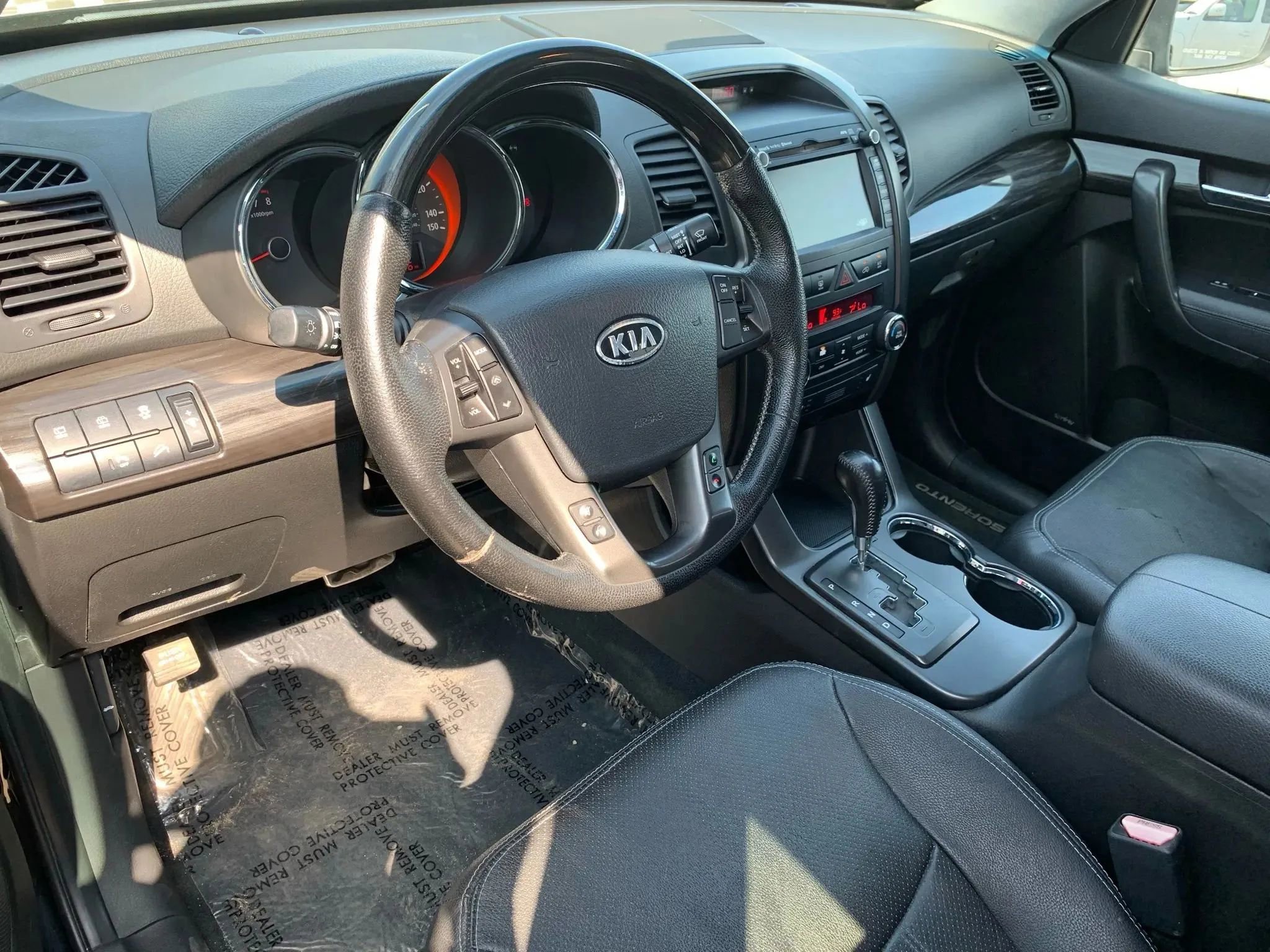 Used 2012 Kia Sorento SX image 13