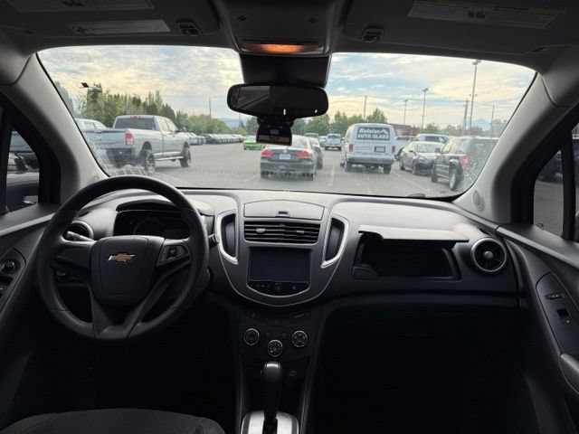 Used 2016 Chevrolet Trax LS FWD image 16