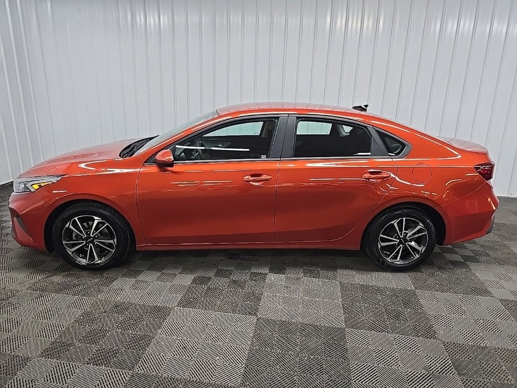 Used 2023 Kia Forte LXS image 5