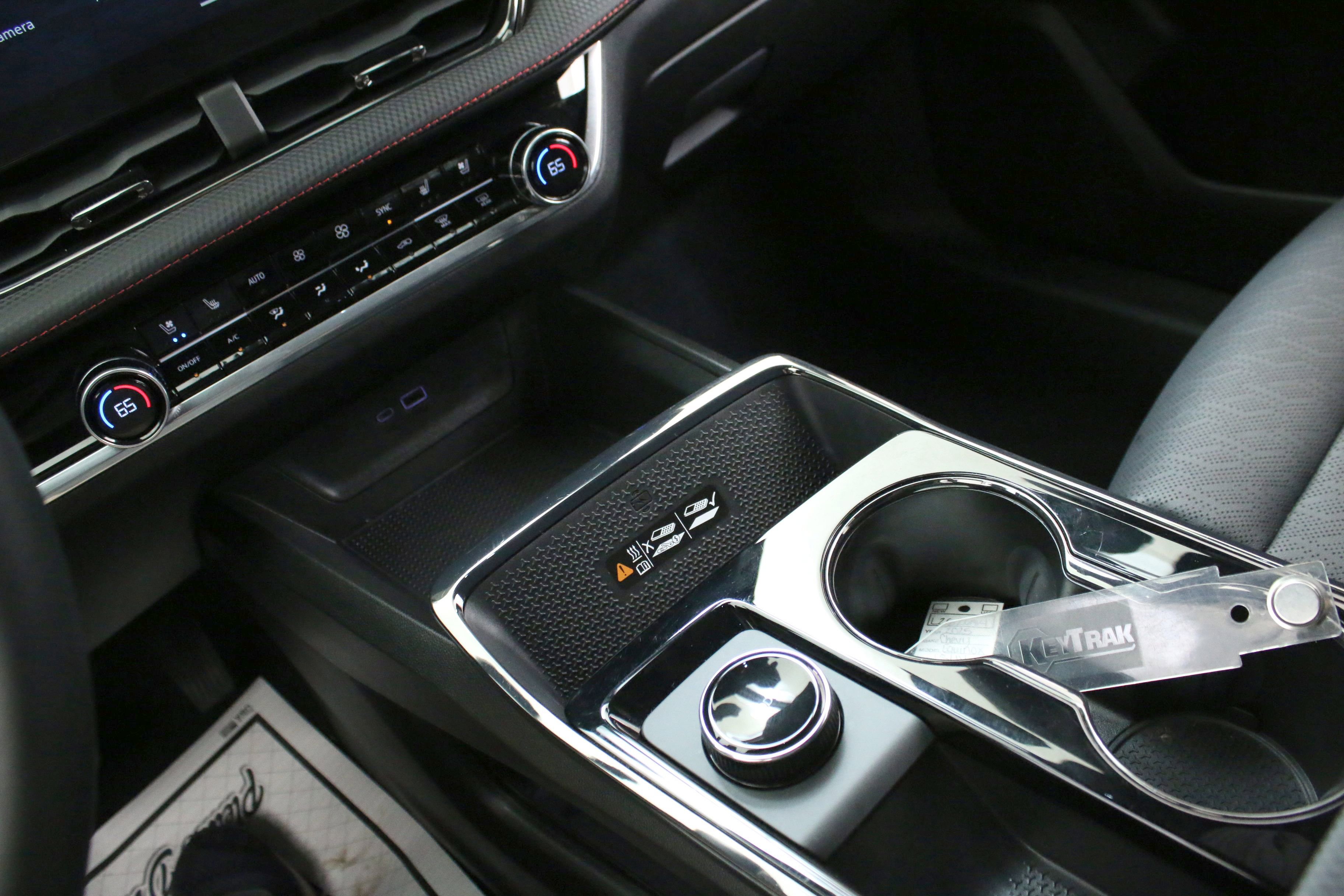 Certified 2025 Chevrolet Equinox RS w/ Safety and Technology Package AWD/4WD image 20