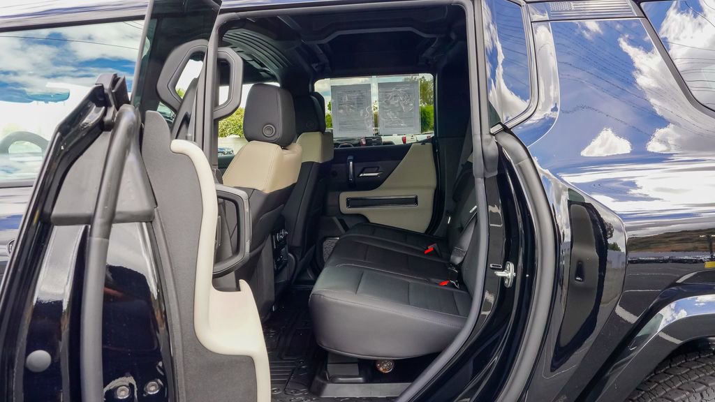 Used 2026 GMC Hummer EV SUV w/ LPO, Dark Essentials Package AWD/4WD image 12