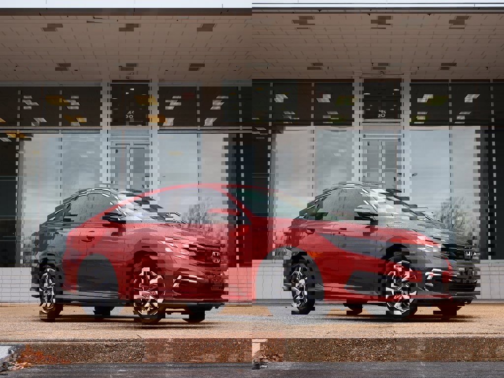 Used 2020 Honda Civic LX image 2