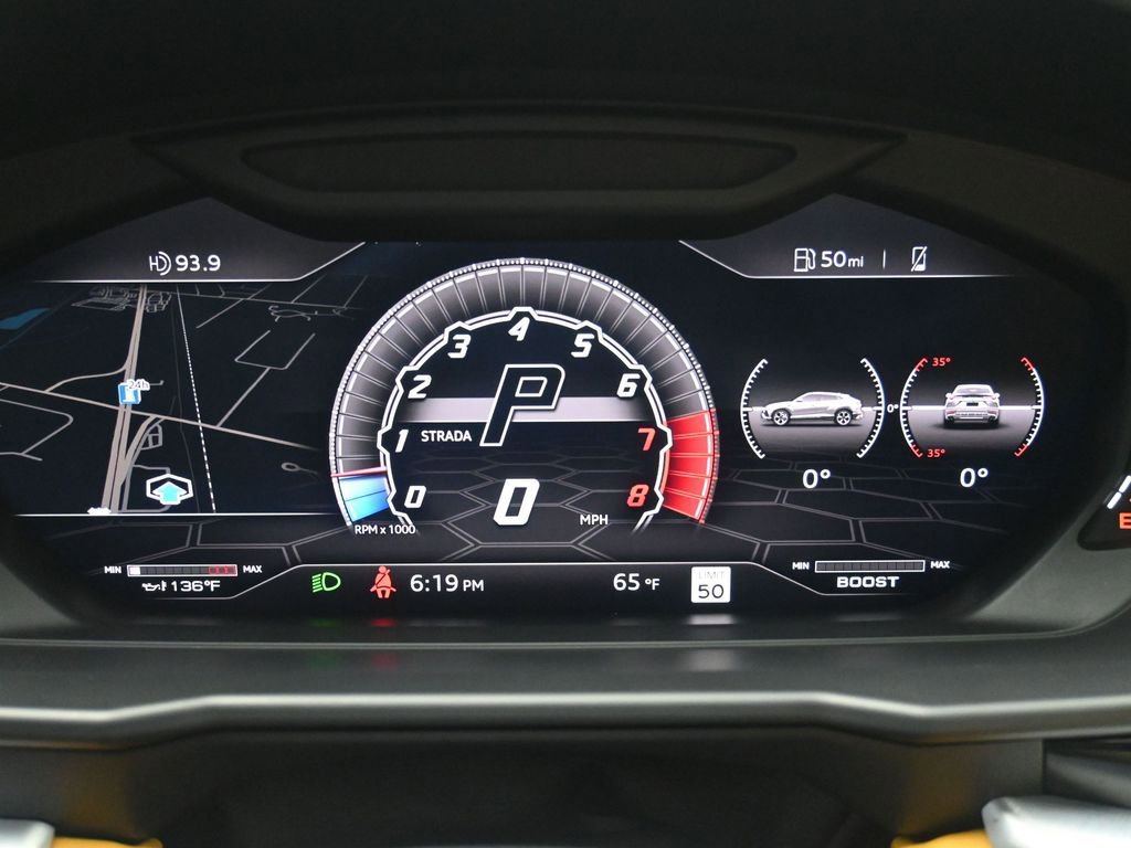 Used 2021 Lamborghini Urus image 12