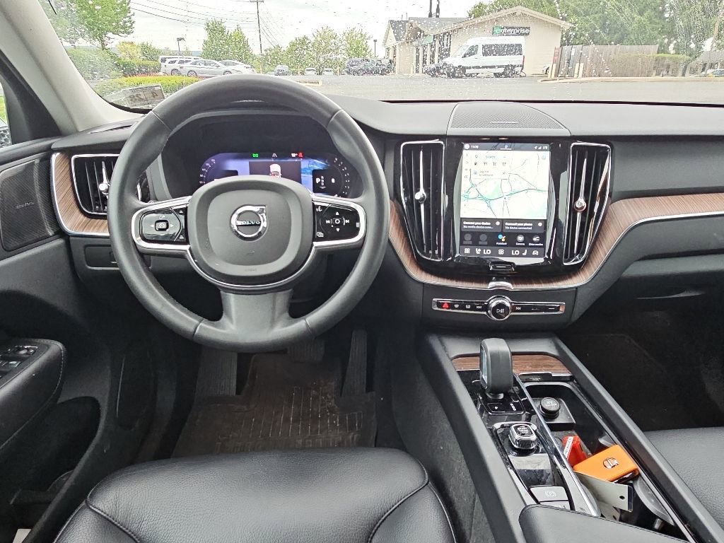 Used 2023 Volvo XC60 B5 Plus w/ Protection Package Premier AWD/4WD image 2