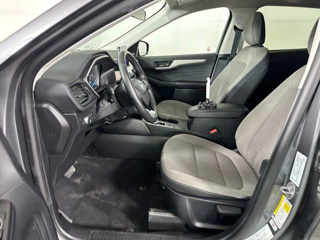 Used 2022 Ford Escape SE w/ Cold Weather Package image 11
