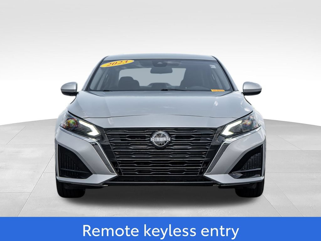 Used 2023 Nissan Altima 2.5 S FWD image 2