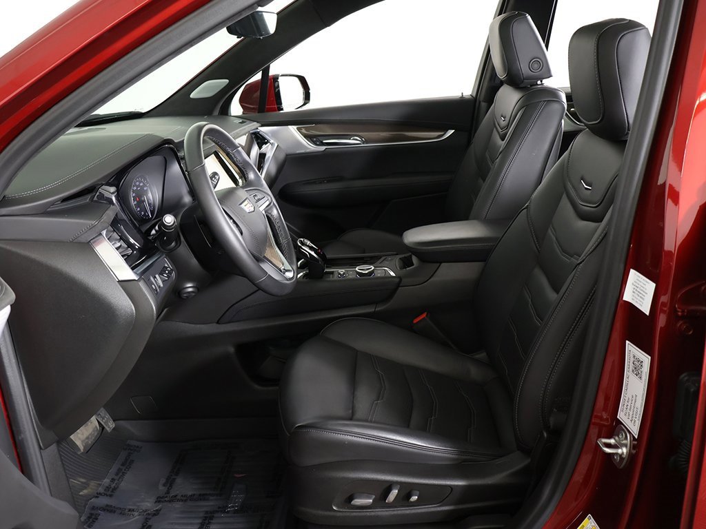 Used 2024 Cadillac XT6 Premium Luxury w/ Platinum Package image 40