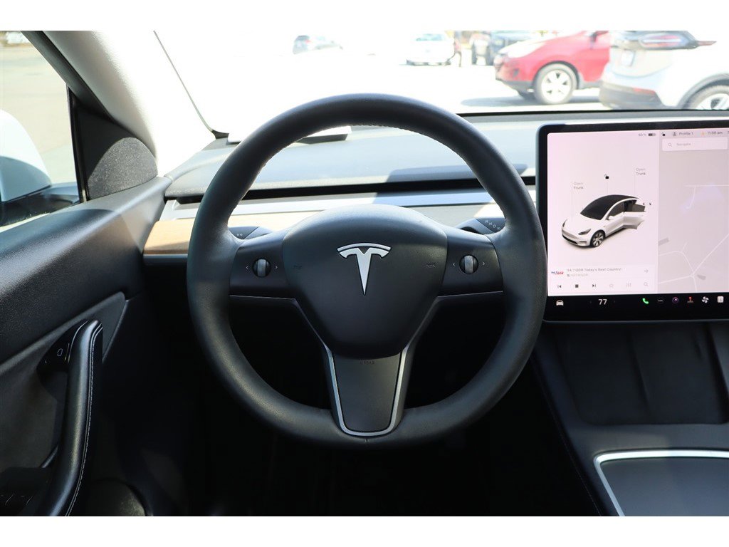 Used 2021 Tesla Model Y Long Range image 18