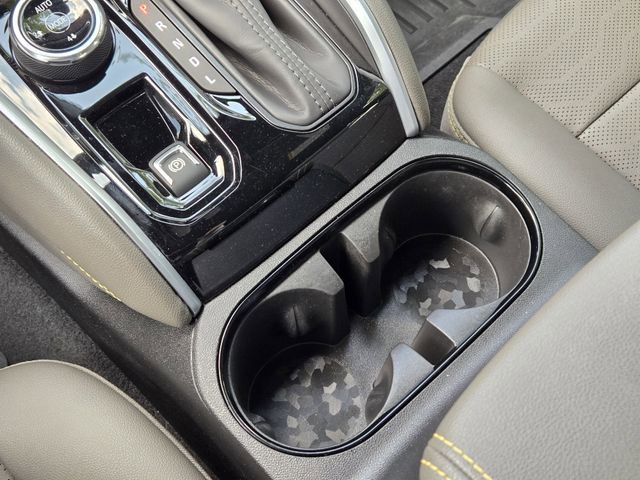 Used 2025 Chevrolet Colorado ZR2 w/ Technology Package AWD/4WD image 24