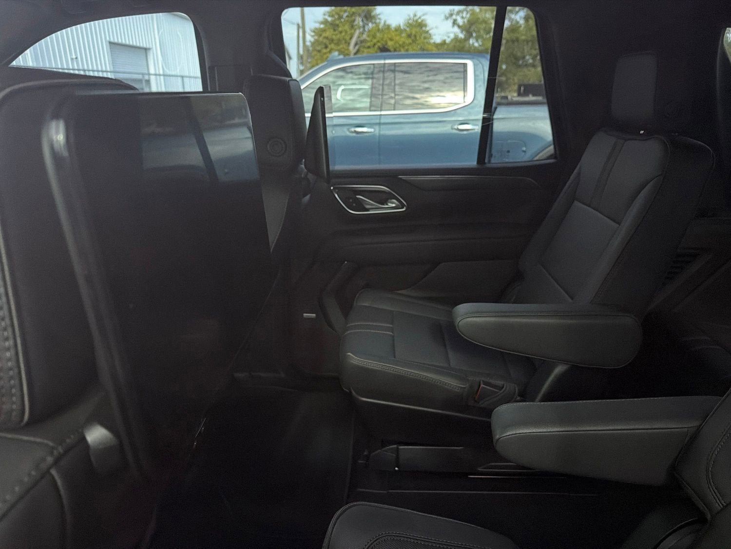 Used 2024 Chevrolet Tahoe RST w/ Luxury Package AWD/4WD image 14