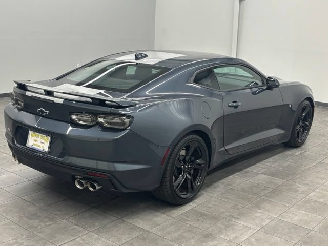 Used 2022 Chevrolet Camaro SS RWD image 2