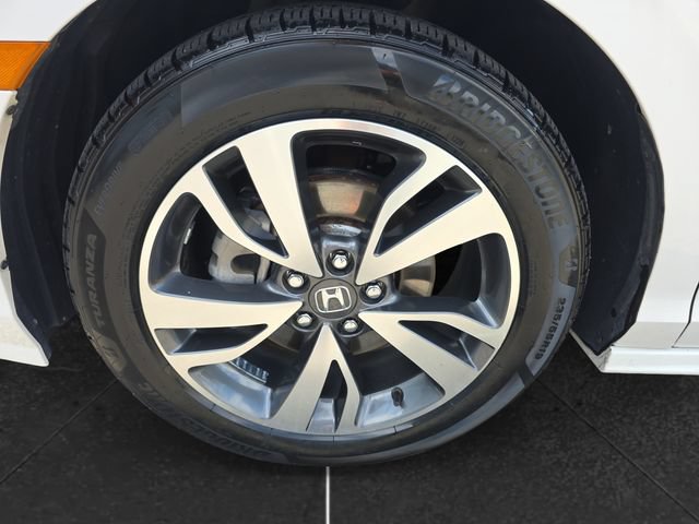 Used 2023 Honda Odyssey Touring image 9