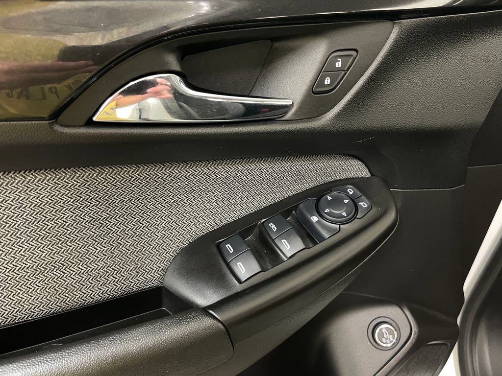 Certified 2025 Chevrolet TrailBlazer LT w/ Convenience Package FWD image 24