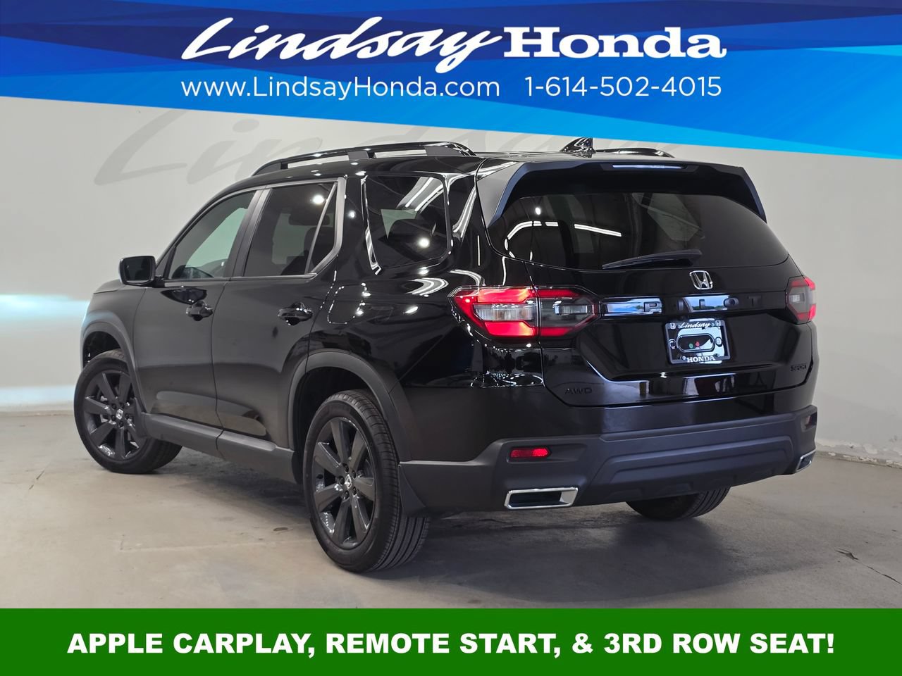 Used 2025 Honda Pilot Sport image 4