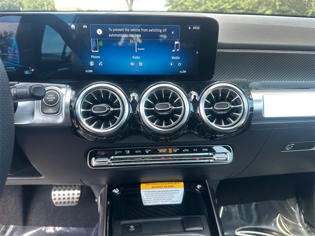 New 2026 Mercedes-Benz GLB 35 AMG 4MATIC image 31