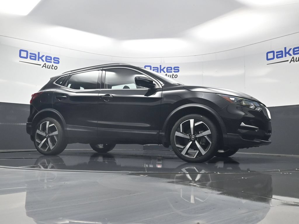 Used 2022 Nissan Rogue Sport SL AWD/4WD image 36