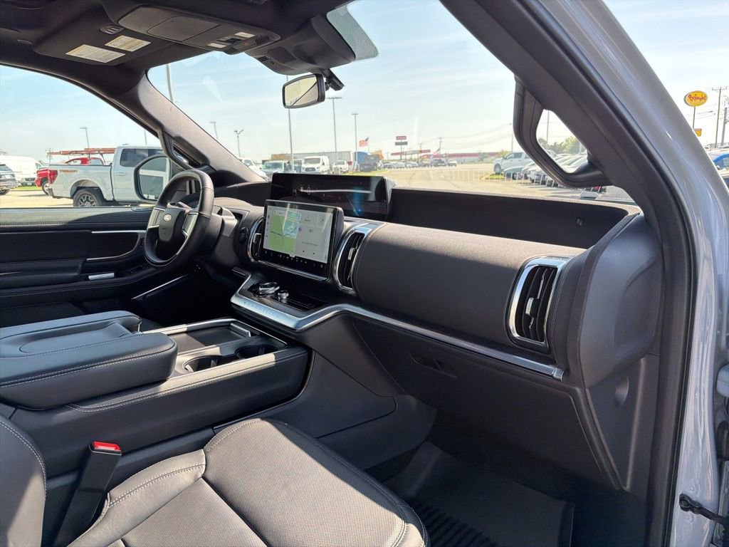Certified 2025 Ford Expedition Max Platinum w/ Stealth Performance Package AWD/4WD image 23