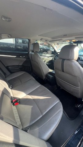 Used 2017 Honda Civic Touring image 13