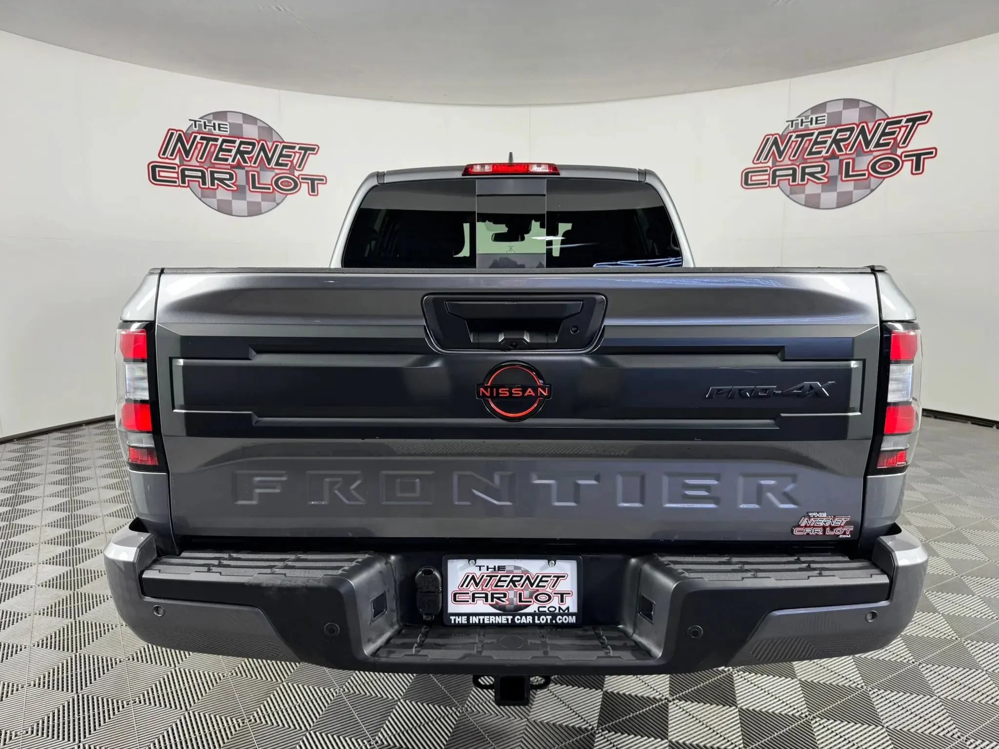 Used 2025 Nissan Frontier PRO-4X w/ Pro Convenience Package AWD/4WD image 6