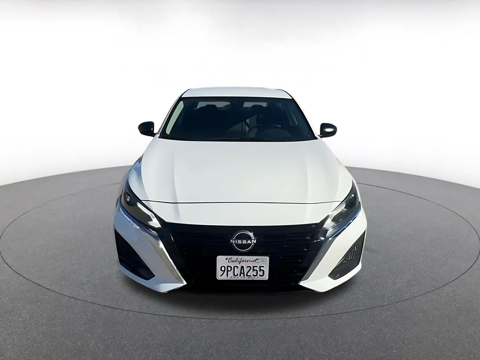 Used 2025 Nissan Altima 2.5 SV image 4