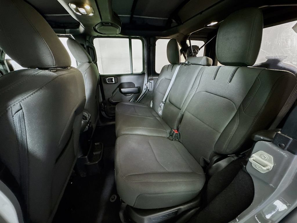 Used 2023 Jeep Wrangler Unlimited AWD/4WD image 22