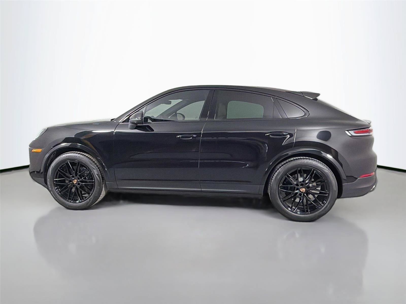 Certified 2026 Porsche Cayenne Coupe AWD/4WD image 2