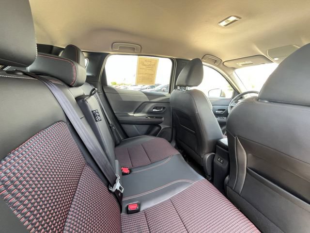 Used 2025 Nissan Kicks SR AWD/4WD image 26
