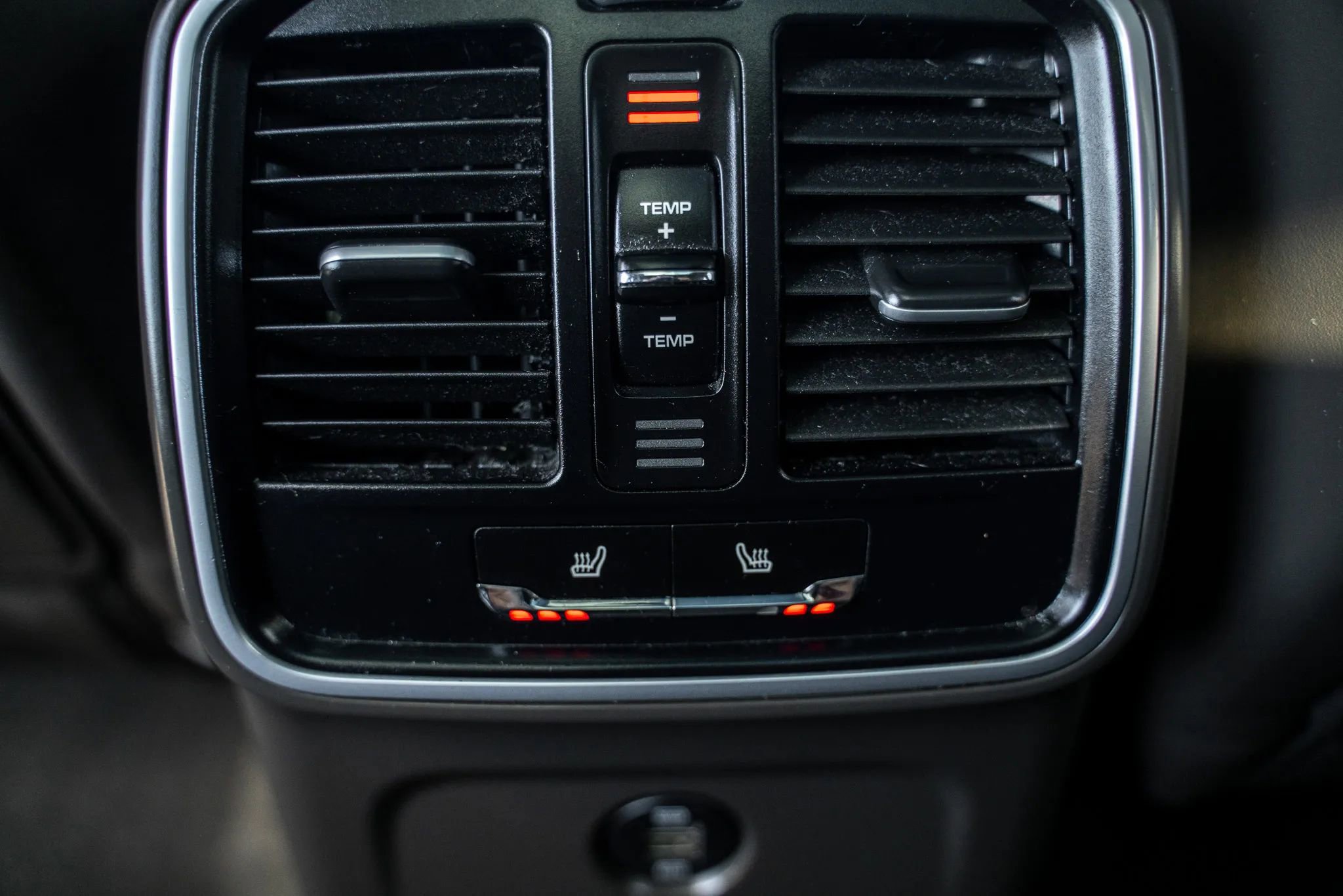 Used 2018 Porsche Macan S image 9