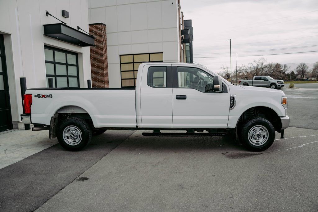 Used 2022 Ford F250 XL w/ Power Equipment Group image 9