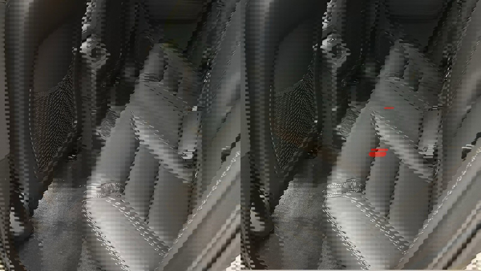 New 2026 Volvo XC60 T8 Ultra w/ Protection Package Premier image 27