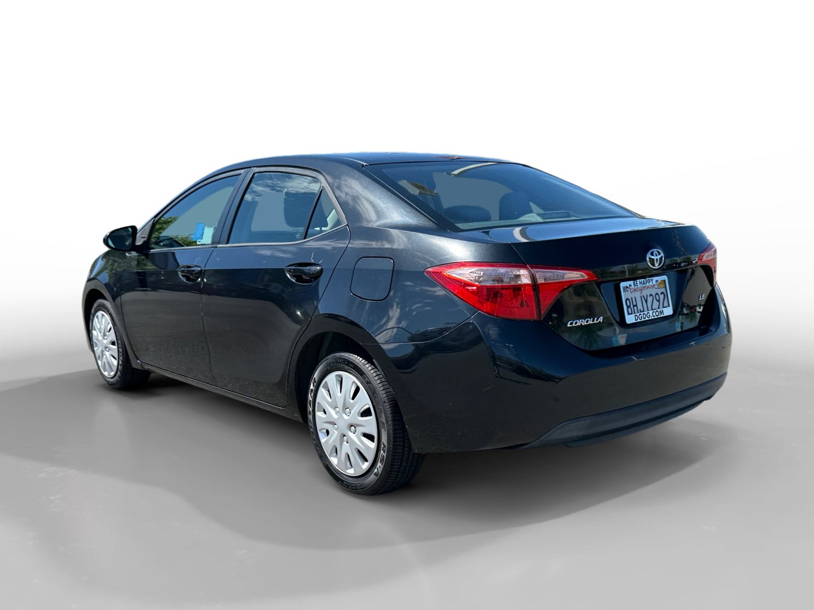 Used 2019 Toyota Corolla LE image 3