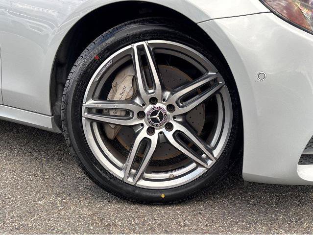 Used 2019 Mercedes-Benz E 300 4MATIC image 4