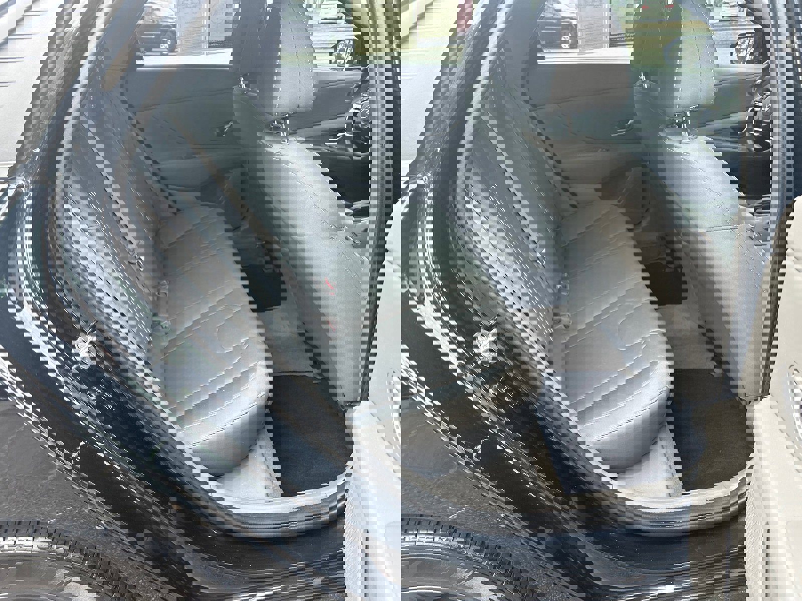 Used 2023 Hyundai Elantra SEL w/ Preferred Accessory Package image 15