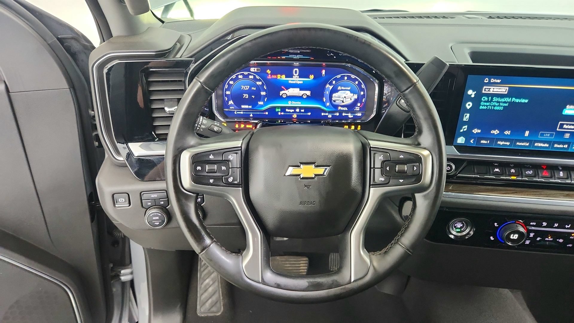Certified 2024 Chevrolet Silverado 1500 LT AWD/4WD image 19