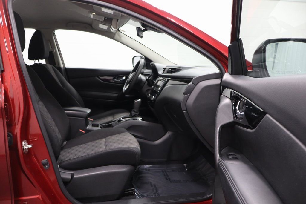 Used 2019 Nissan Rogue Sport SV image 15