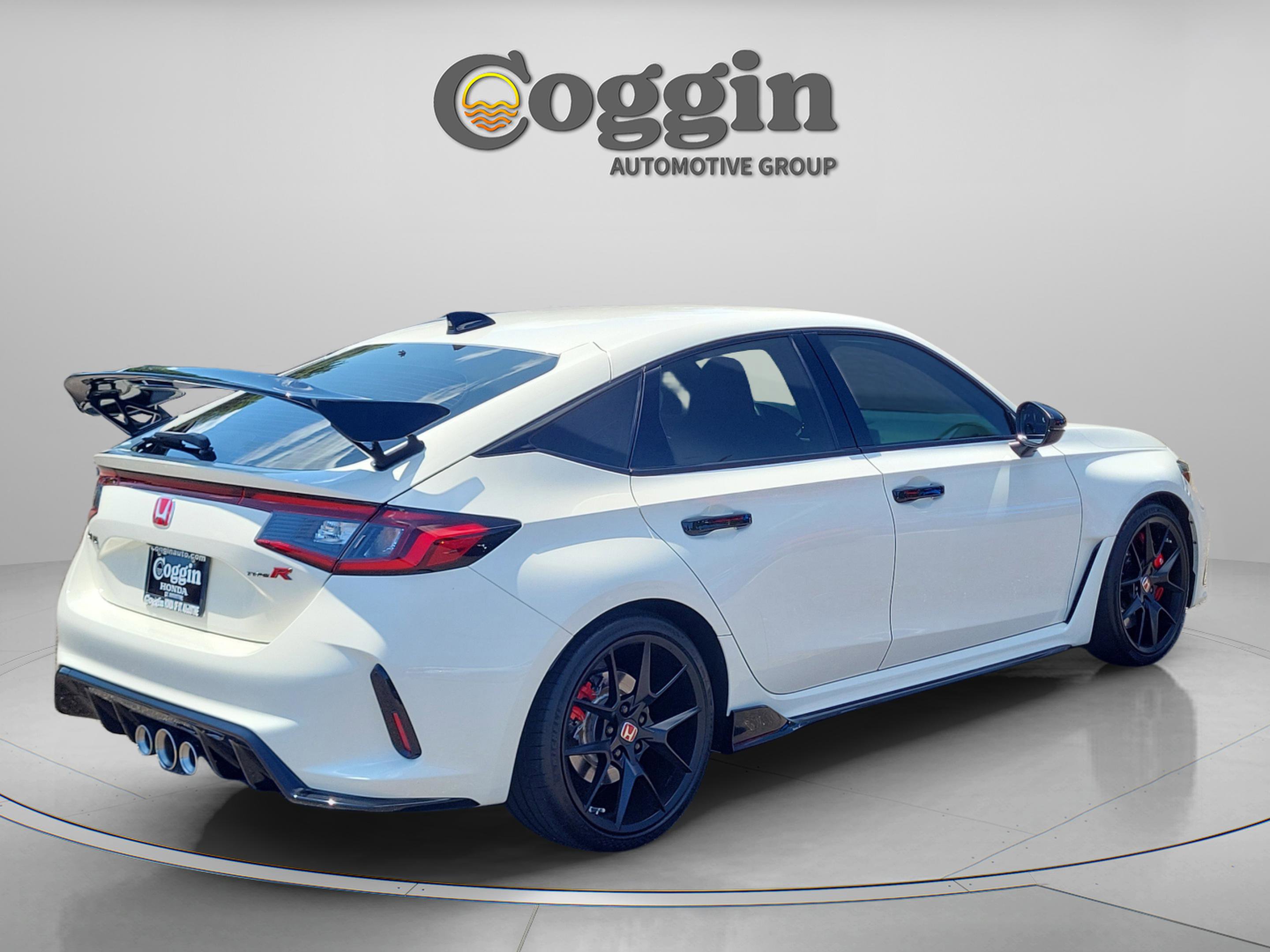 Used 2023 Honda Civic Type R image 5